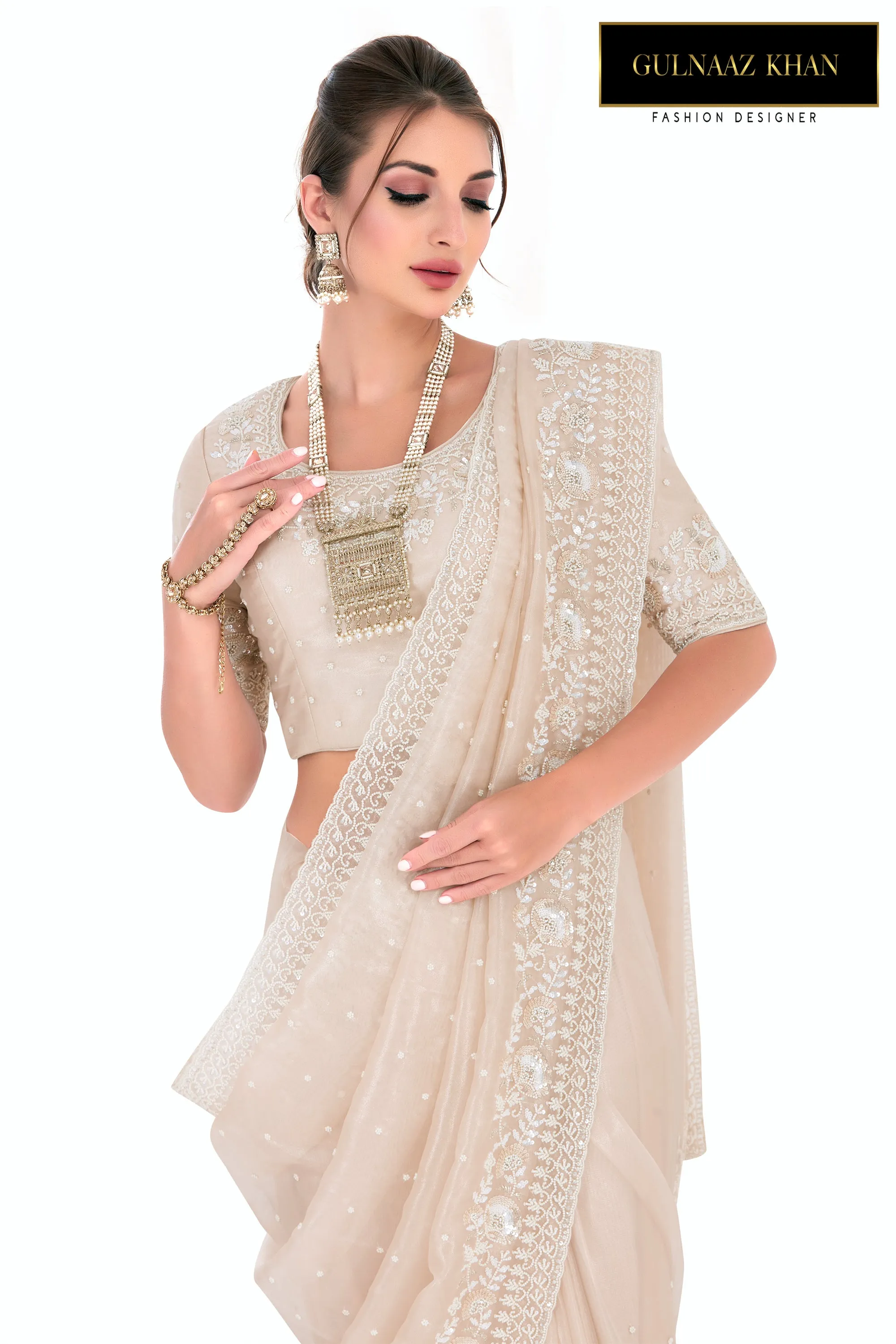 Aania - Threadwork Saree