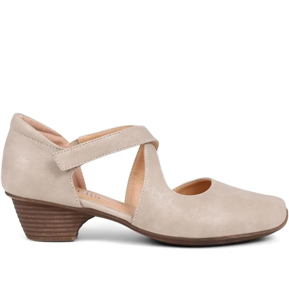 Low-Heeled Court Shoes - WBINS39078 / 325 127